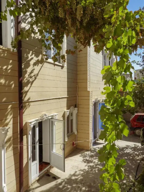 Diyor Hostel