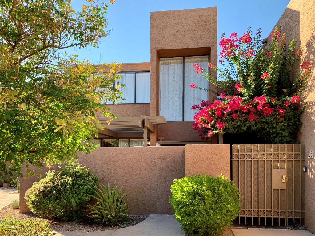 12 room Scottsdale Golf Tennis Lake Resort Villa