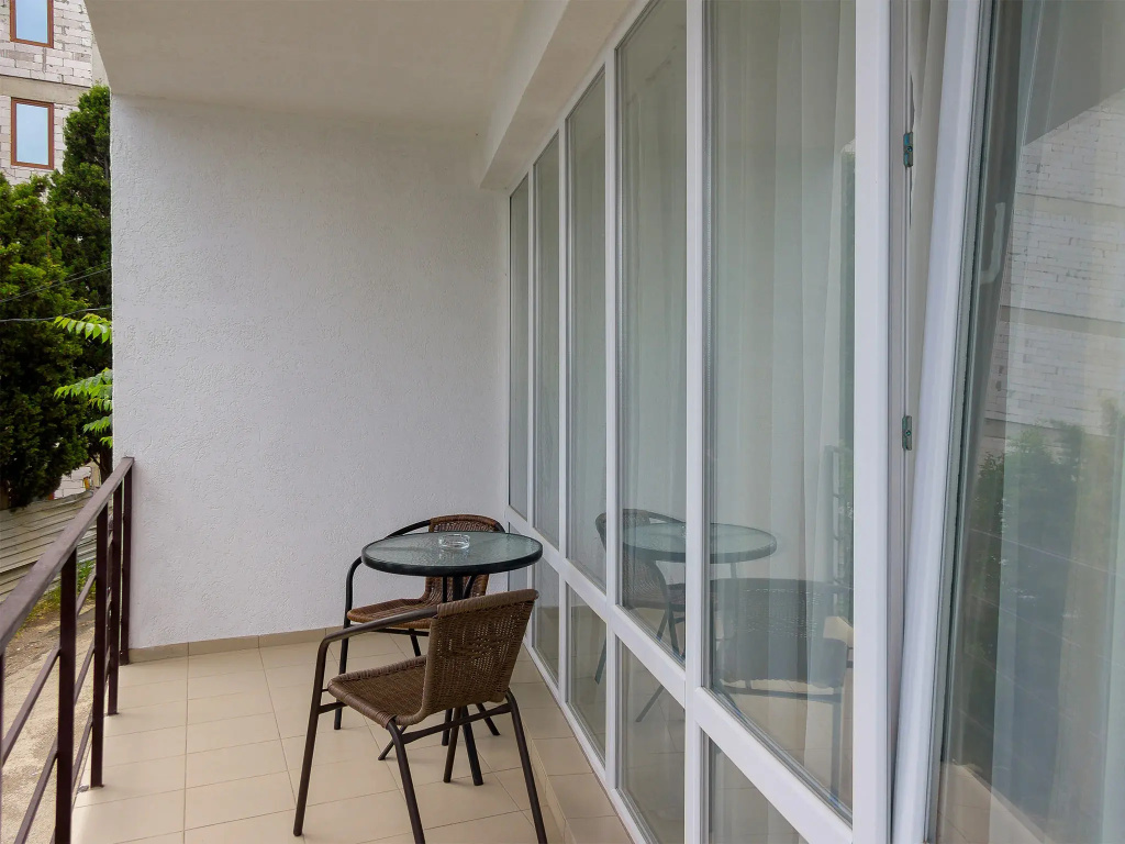Paradise Hotel