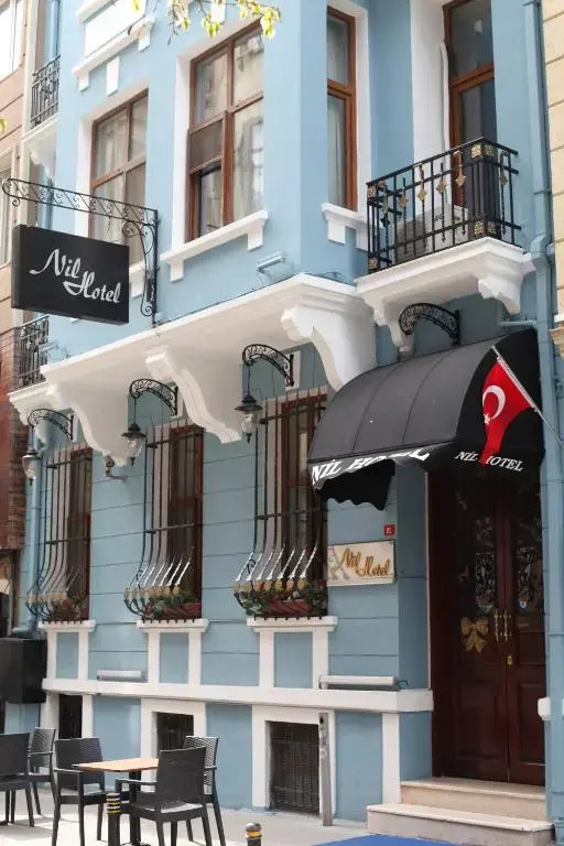 Nil Hotel