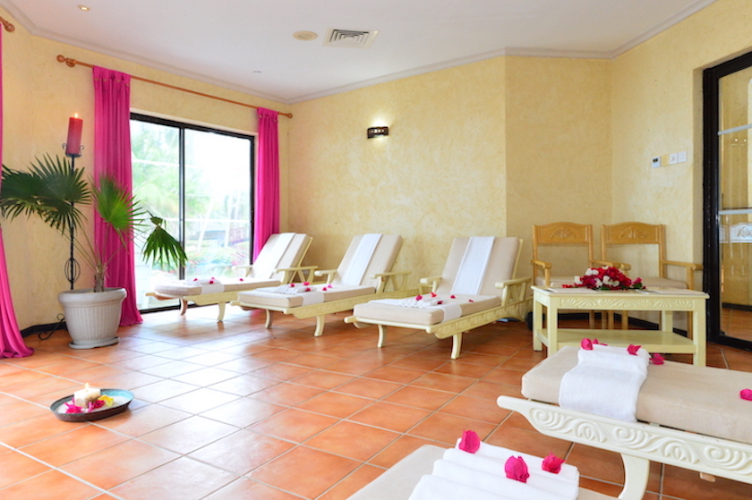 Отель Diani Reef Beach Resort & Spa