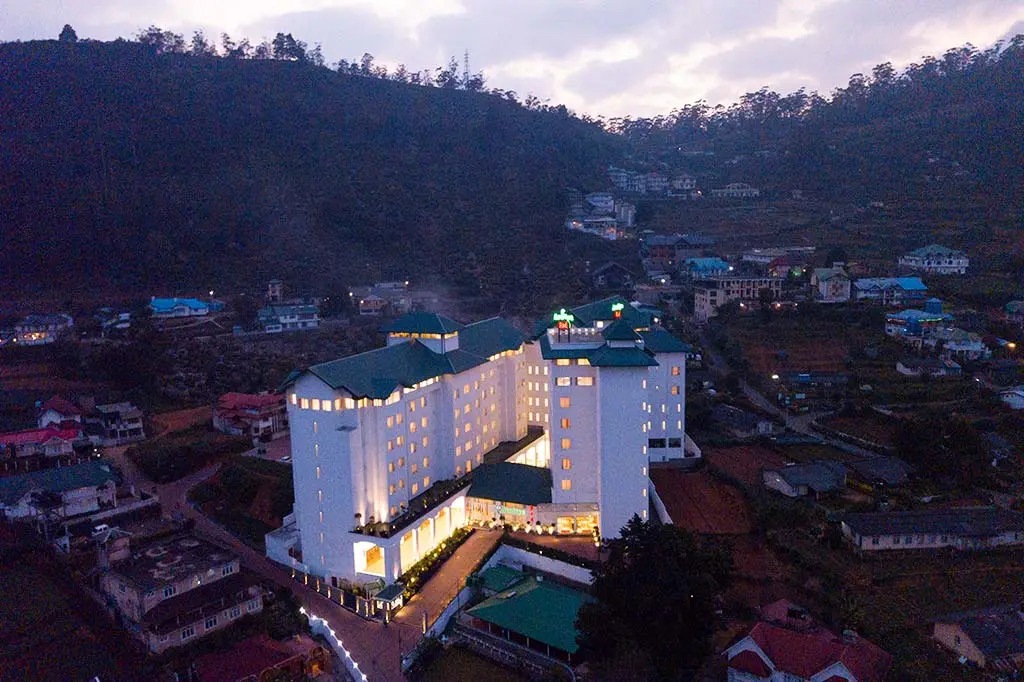 Отель Hotel Araliya Red -Nuwara Eliya