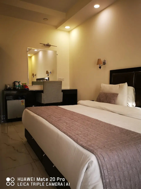 Отель PK Residency