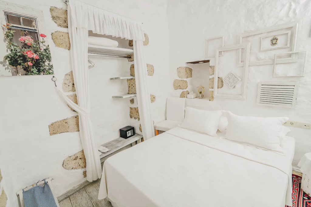 YUKARI SOKAK VİP BUTİK OTEL