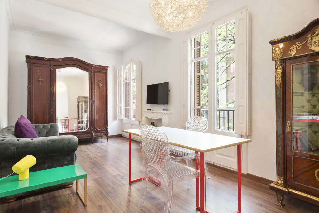 Апартаменты Thesuites Barcelona