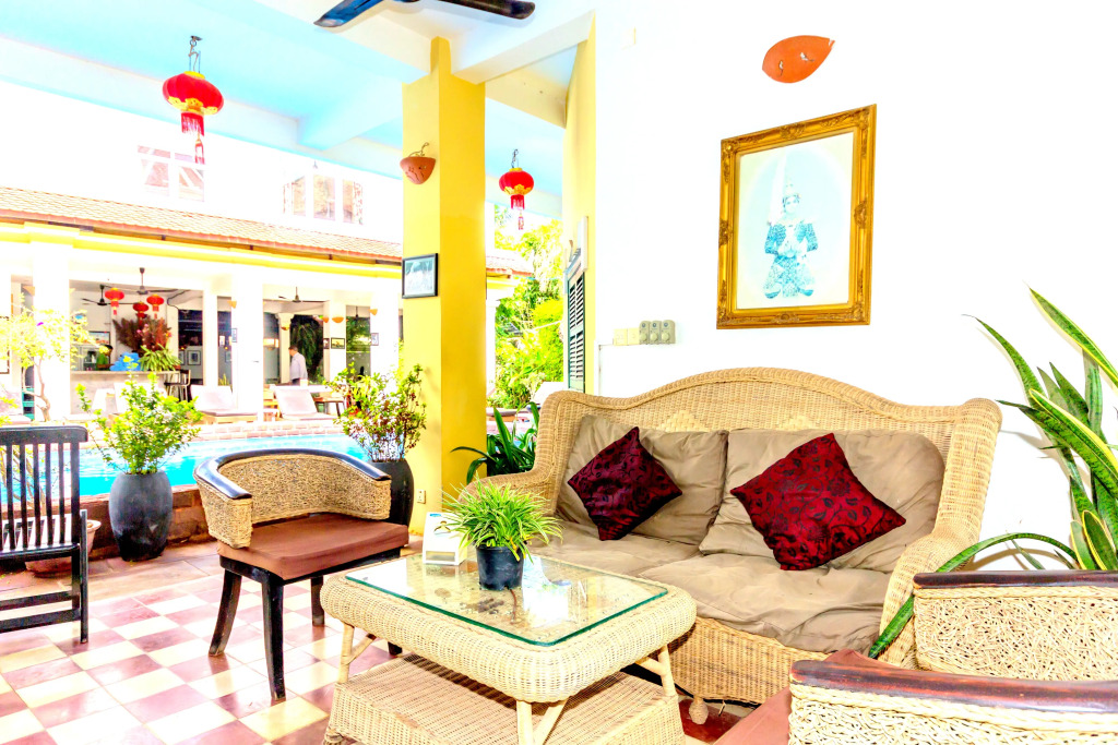 Golden Banana Residence