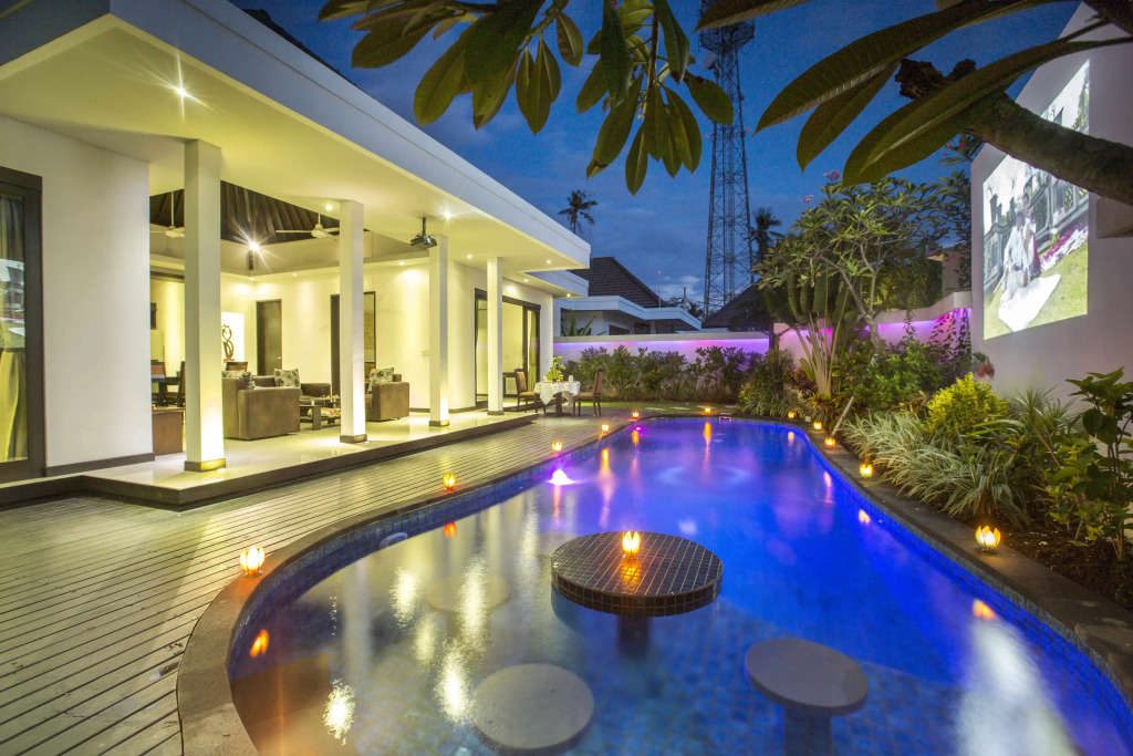 D&G Villas Nusa Dua with Private Pool and Massage