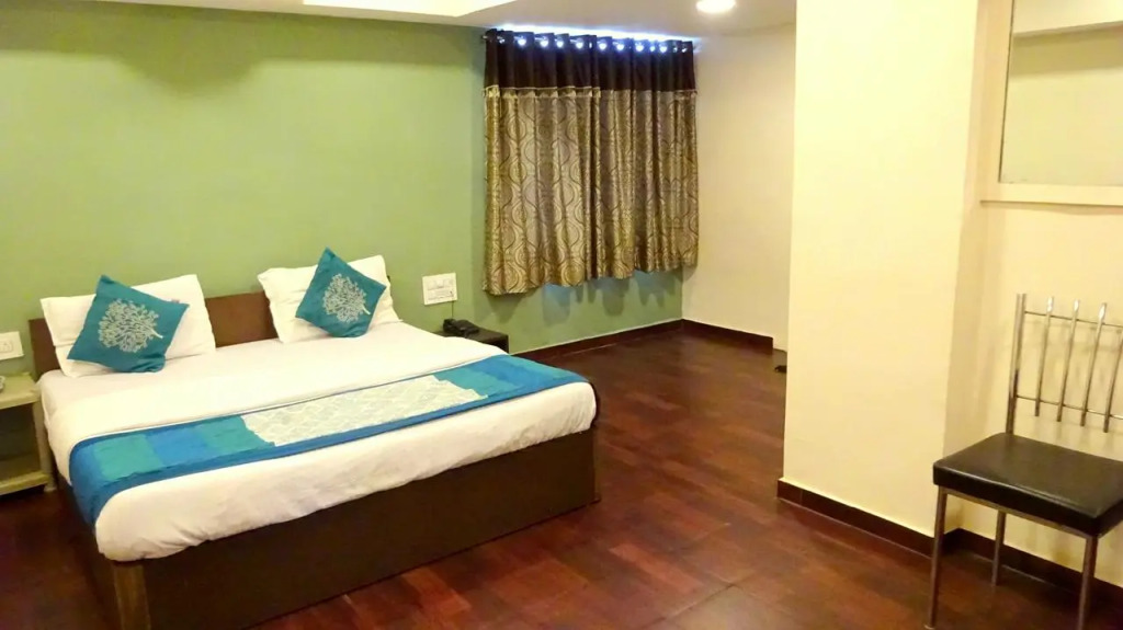 Hotel O Blue Moon