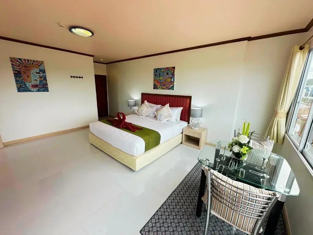 Thipurai Beach Hotel