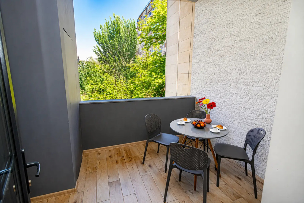 Квартира Lovely 2-bedroom near North Avenue