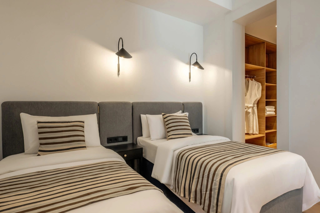 Artifact Apart Hotel