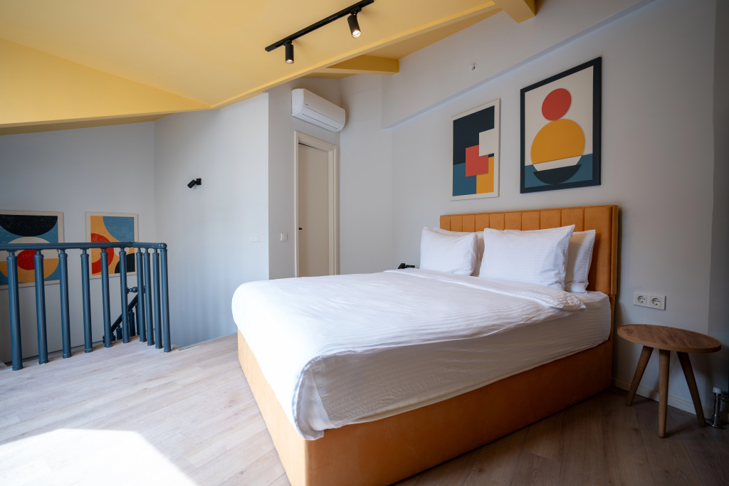 Bird Nest Suites