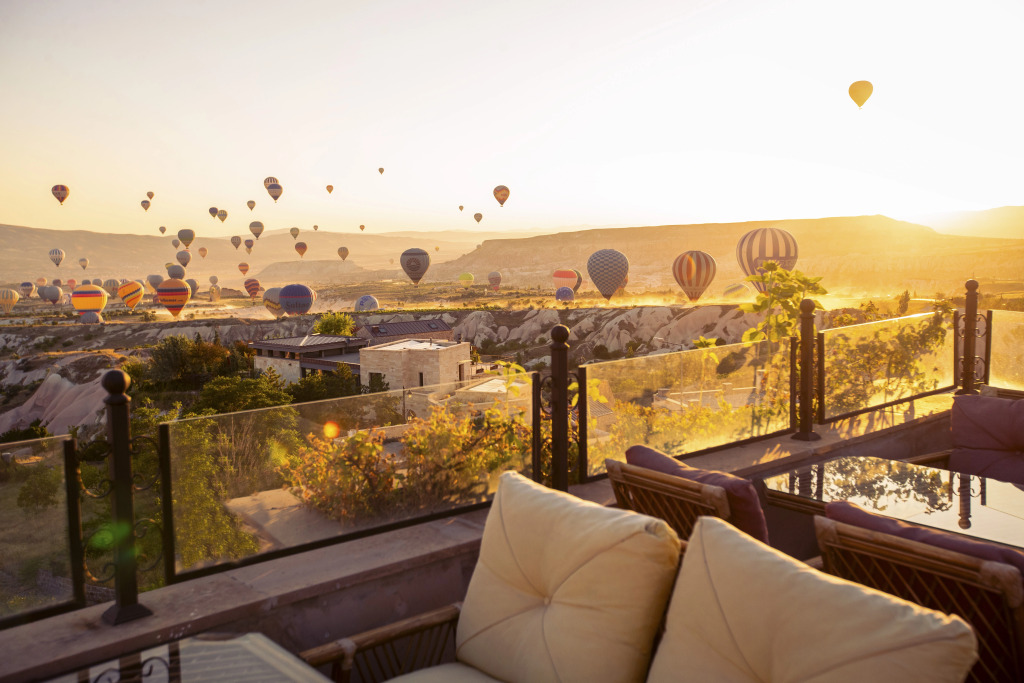 Cappadocia Fairy Chimneys Selfie Cave Hotel