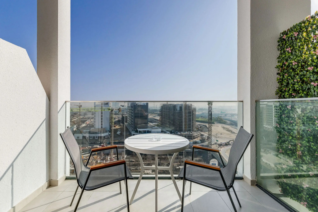 Апартаменты Globalstay Azizi Riviera 48 Studio with Balcony