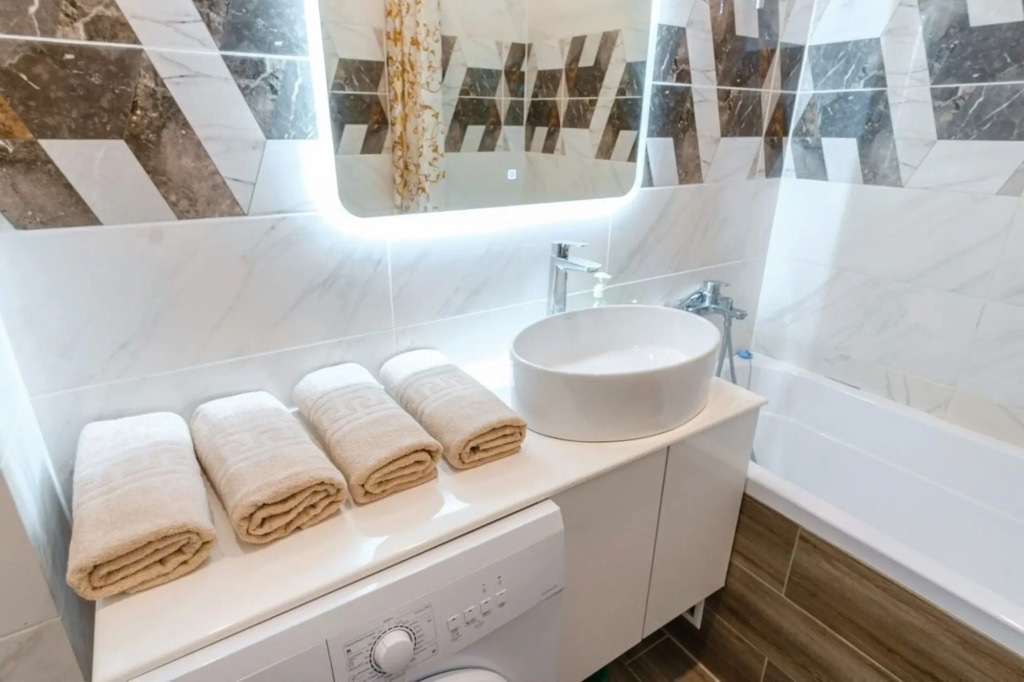 Апартаменты в 16-м микрорайоне, 75