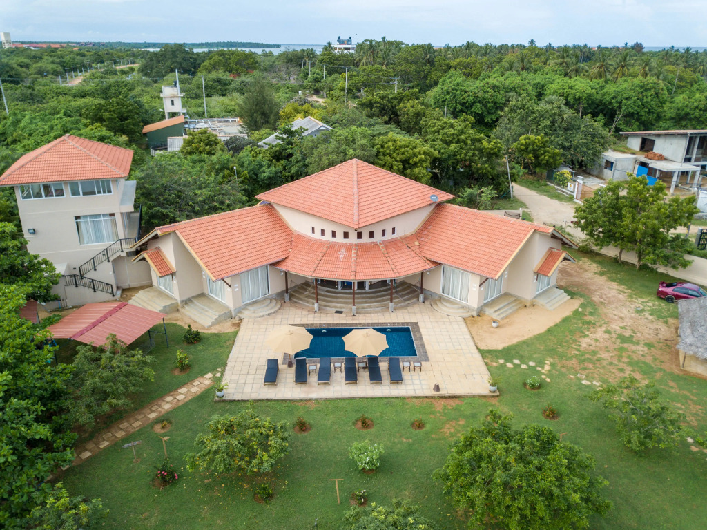 Отель Kayjay Beach House