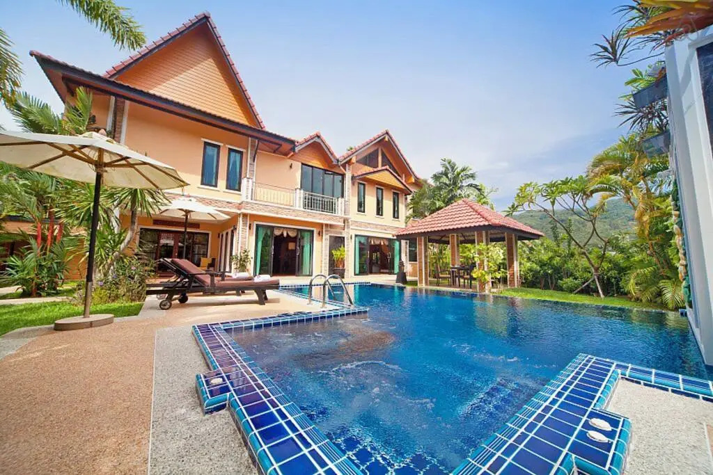 Вилла Thai Pool Villa with Pool and Parking