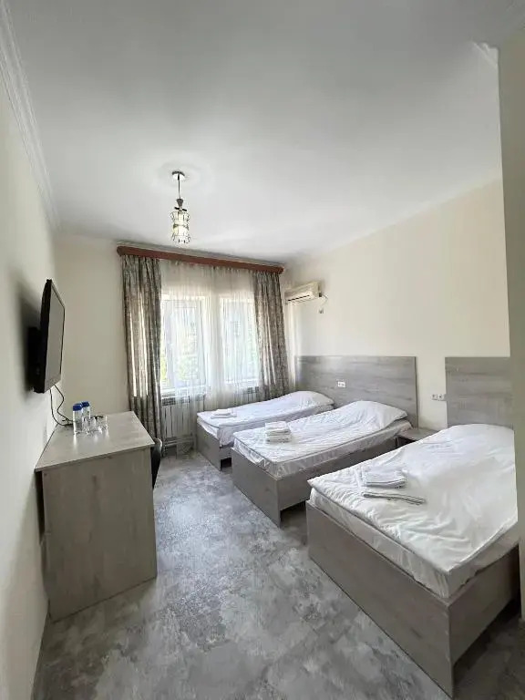 Отель Oasis Hotel Kapan