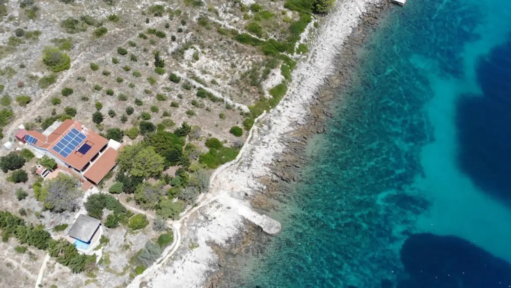 Pauk Villa
