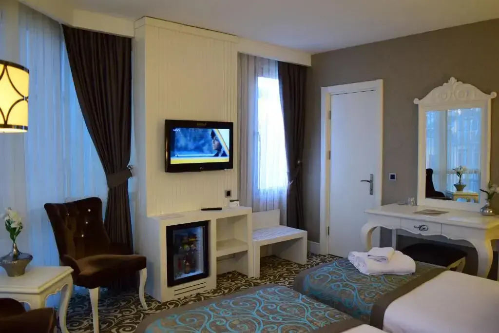 Отель Таксим Лайн / Linada Hotel Taksim