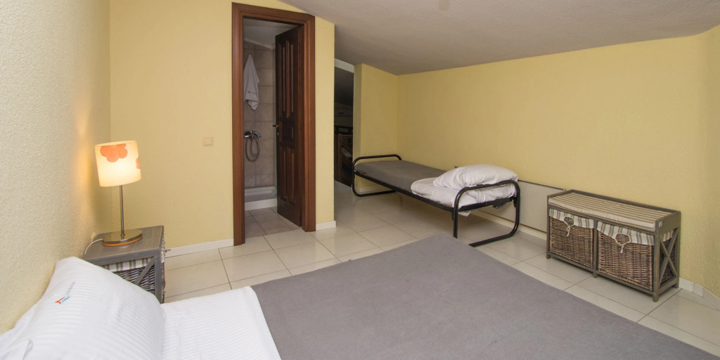 Вилла Araucaria Shared Pool Sani