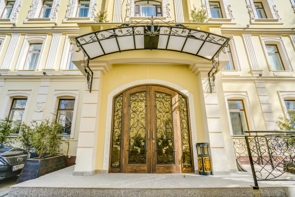 Отель Садовническая