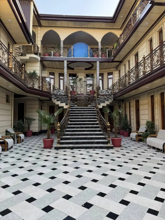Отель Grand House Real Estate