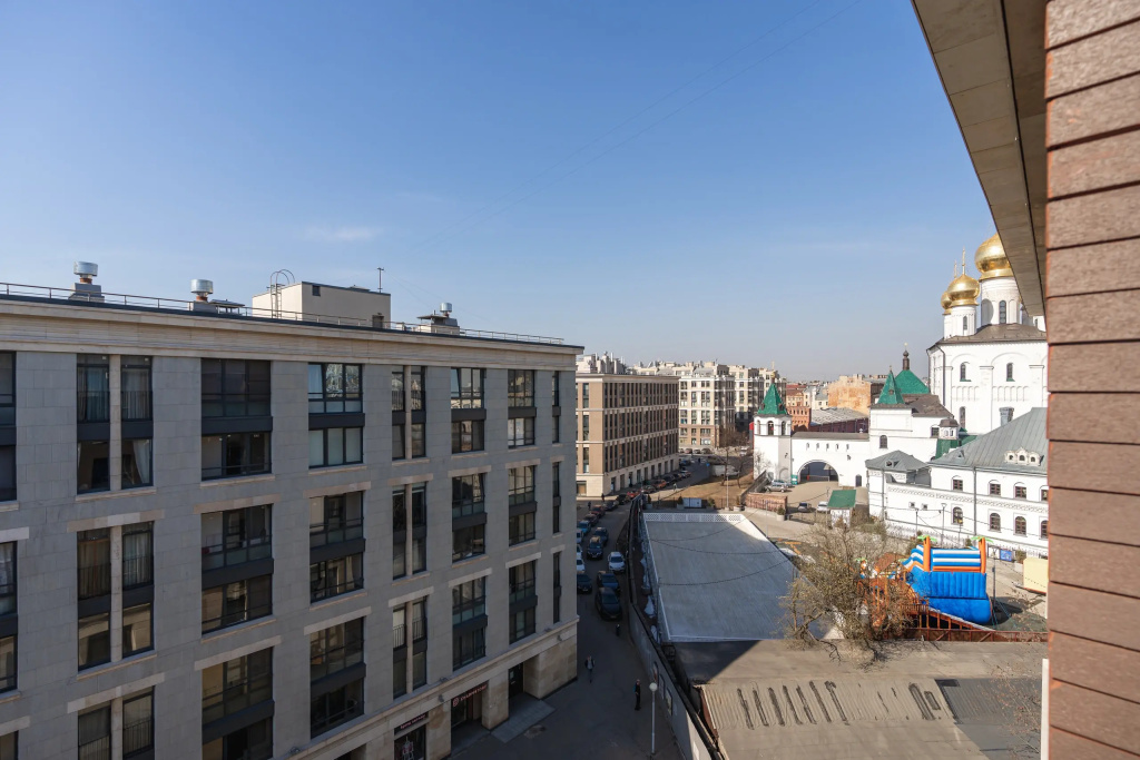 Квартира Рядом с Невским Проспектом