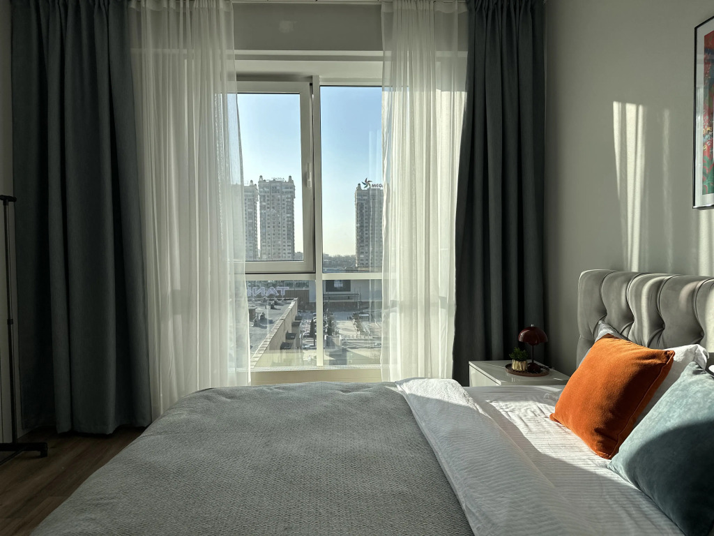 Апартаменты Яркая евродвушка Skyline напротив Мега центра