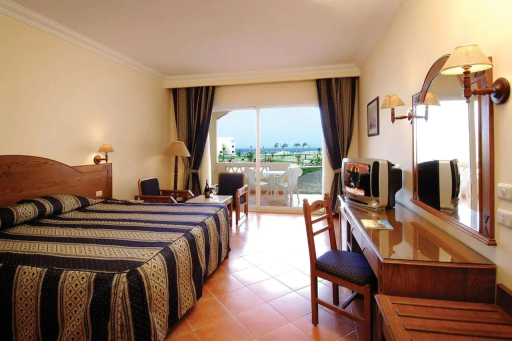 Курортный отель Bliss Nada Beach Resort