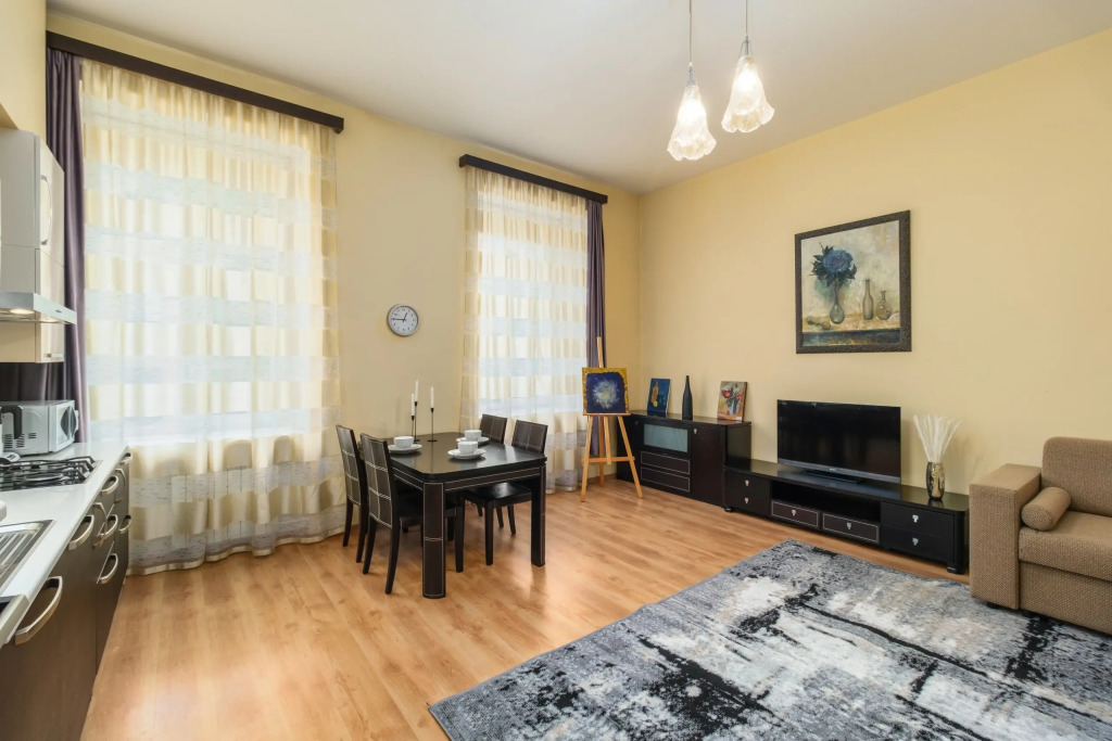Апартаменты у Эрмитажа 3 спальни 2 сан.узла 8 гостей