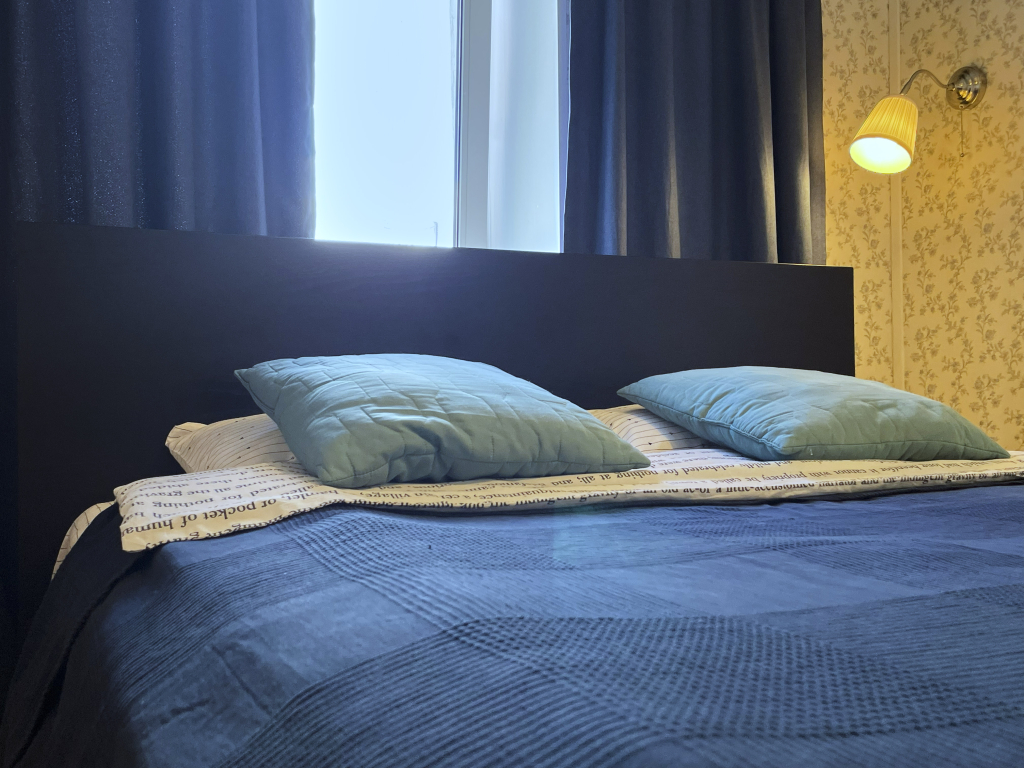 S Vidom Na Gostinitsu Kosmos Flat