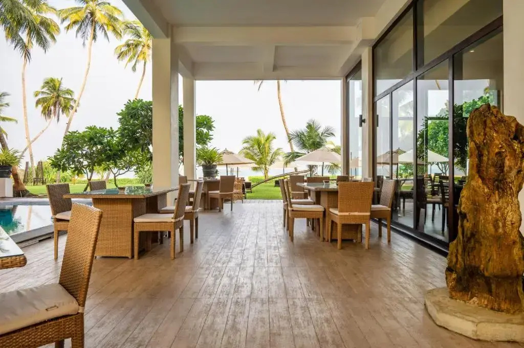 Отель Shinagawa Beach Hotel