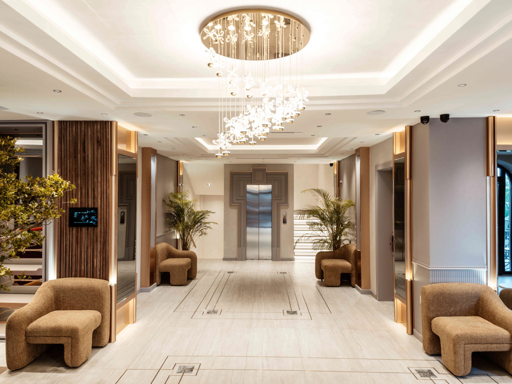 Meridian Luxury Boutique Hotel