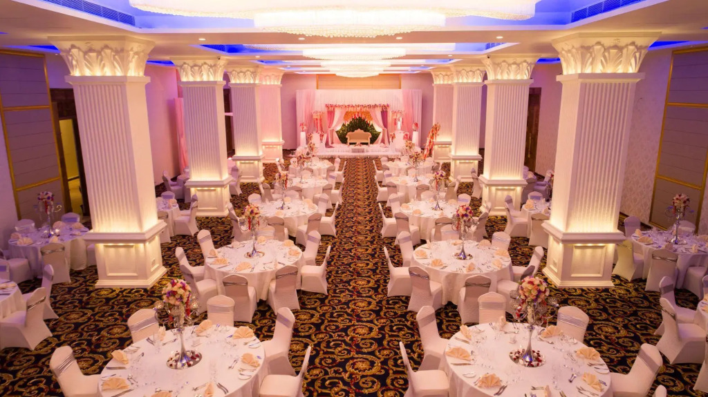 The Golden Crown Hotel