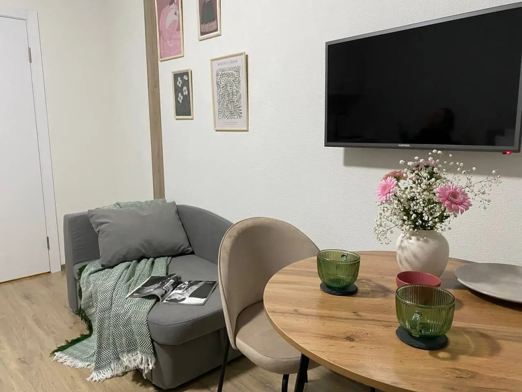 Апартаменты R-Home Start 11025