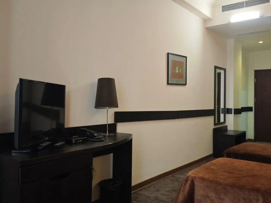 Canyon Hills Hotel (Каньон Хиллз)