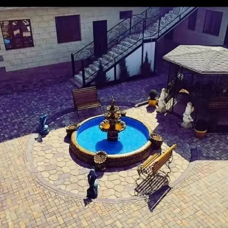 Отель Camelot