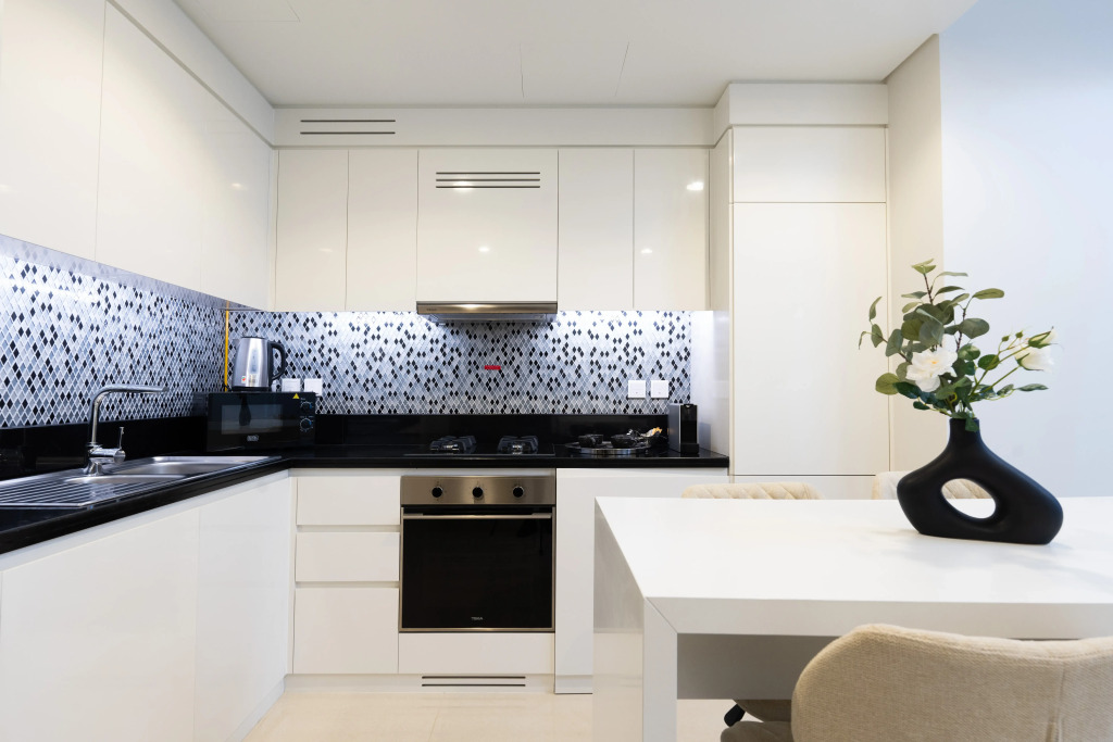 Апартаменты Keyrock Living: Premium Stay w/ High-End Amenities