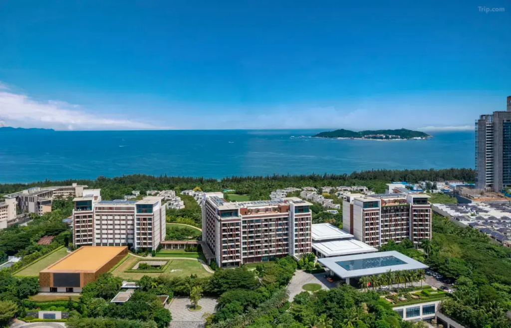 Отель Sofitel Sanya Leeman Resort