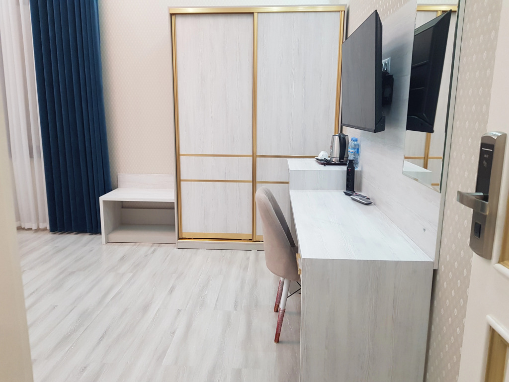 Hotel Sharq