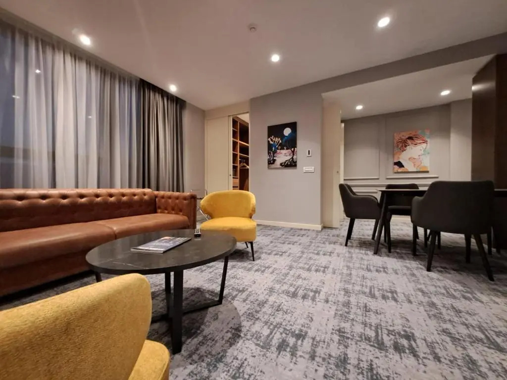 Отель H41 Luxury Suites