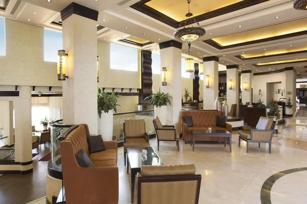 Отель Danat Al Ain Resort