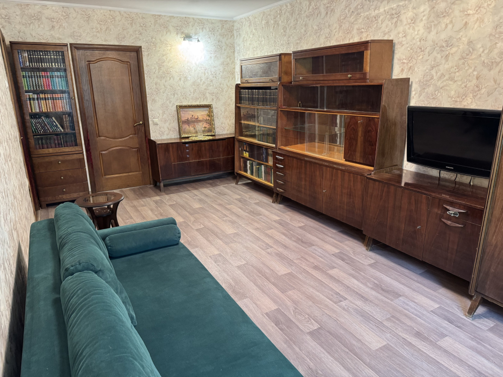 Na Ulitse Veshnyakovskaya, 3 Flat