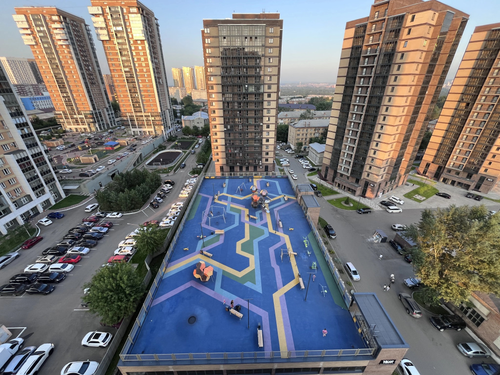 Квартира Шикарная Студия с Камином в Центре Взлетки