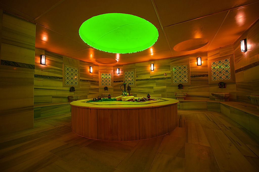 Iris Hotel & Spa