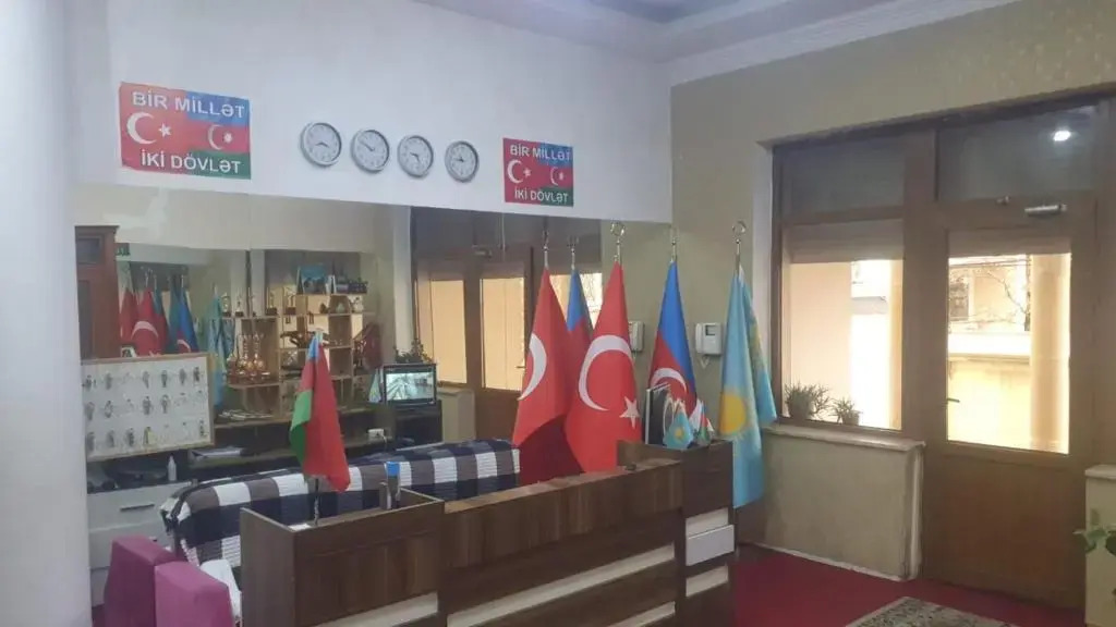 Отель EKM