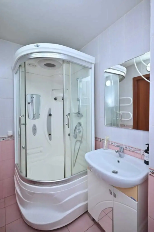 Квартира 1 к Материк