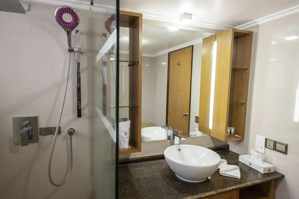 Royal Park Residence Hotel