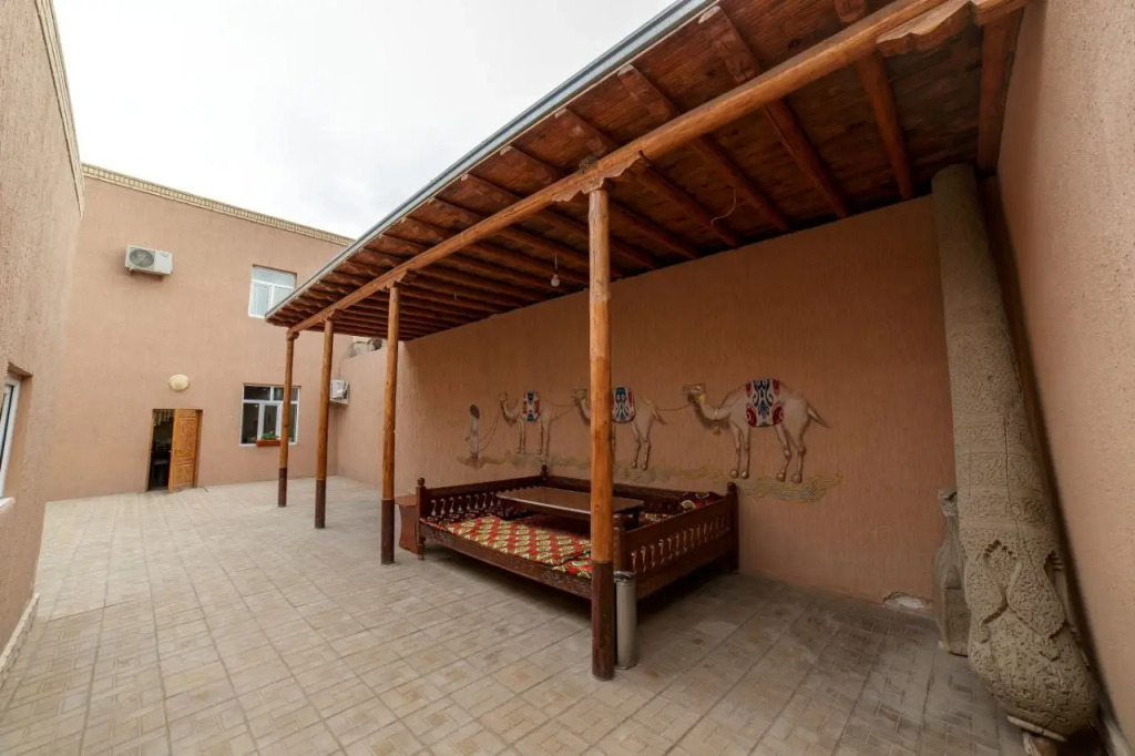 Хостел Caravan Boutique Inn